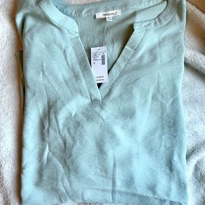 Atwood 3/4 Sleeve Popover Blouse